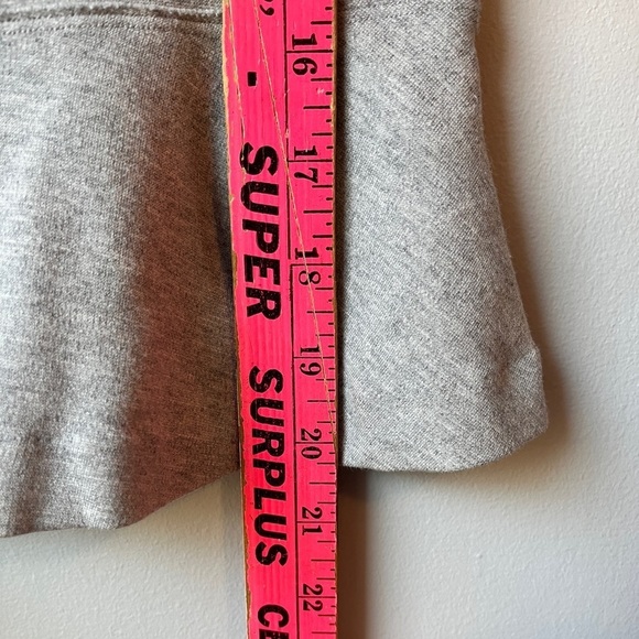 Club Monaco Short Sleeve Grey Peplum Top - Picture 10 of 14